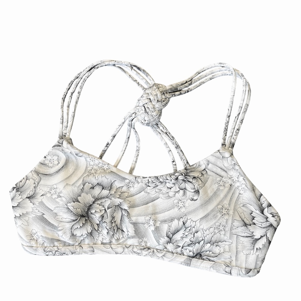 Lululemon braided detail patterned sports bra
